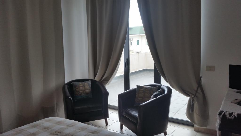 Residence Mareblu Barcellona-Pozzo di Gotto Luaran gambar