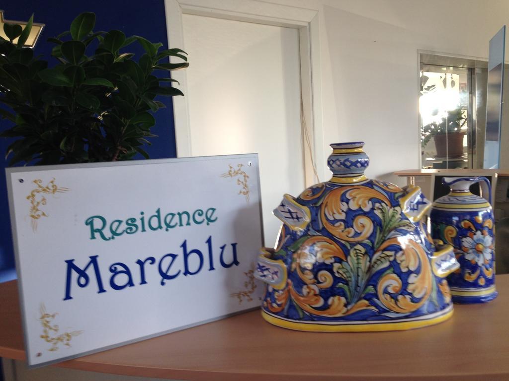 Residence Mareblu Barcellona-Pozzo di Gotto Luaran gambar